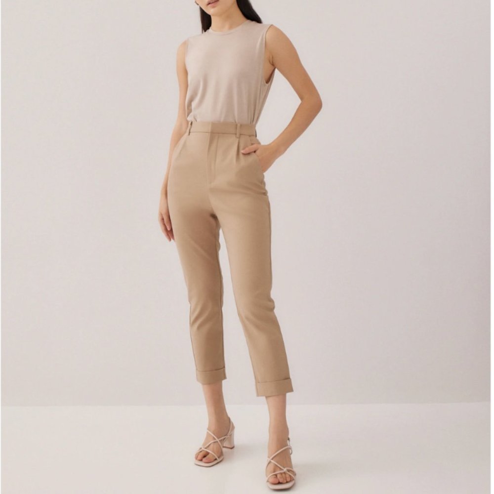 High-Rise Cropped Tapered Trousers in Beige